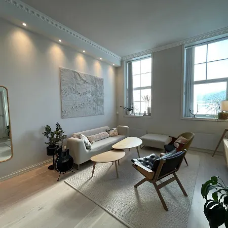 Big Apartment Close To City Centre With Parking Tromso Exterior photo
